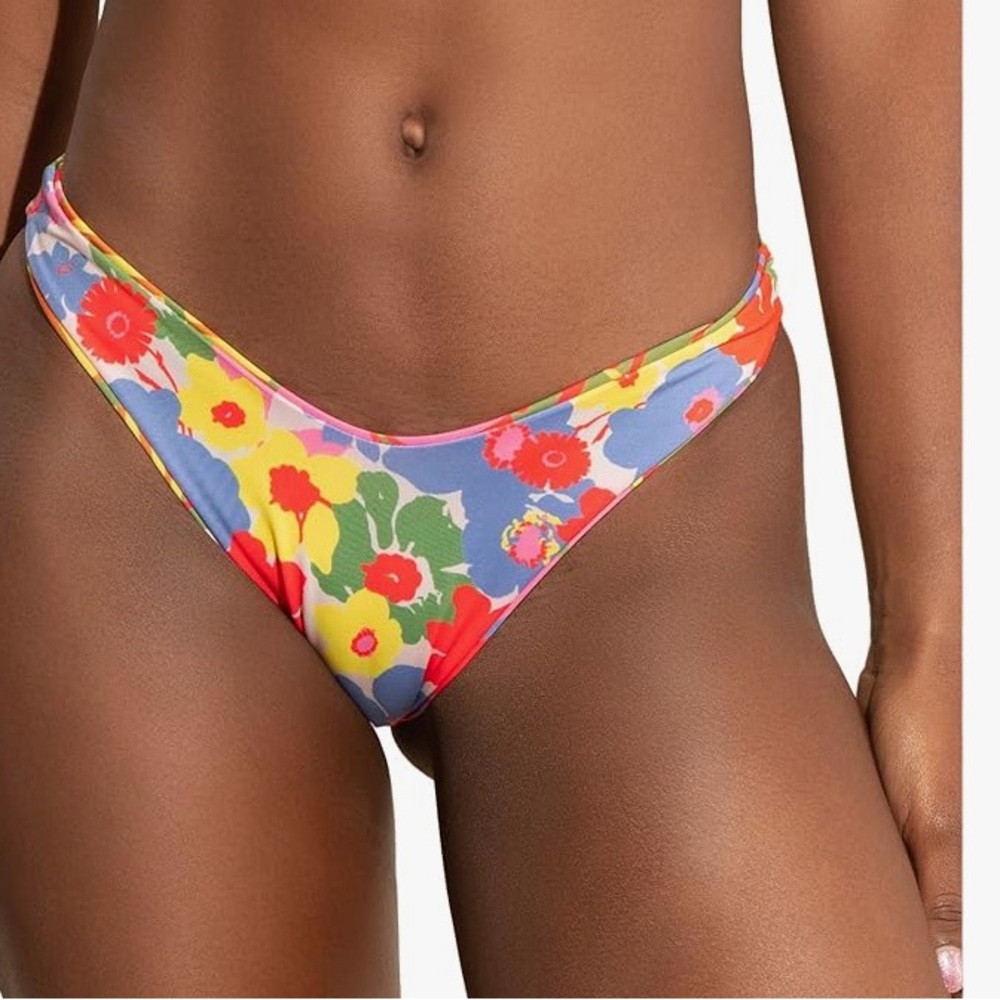 MAAJI Serenity
Lavender Reversible Bikini Bottoms Sz L